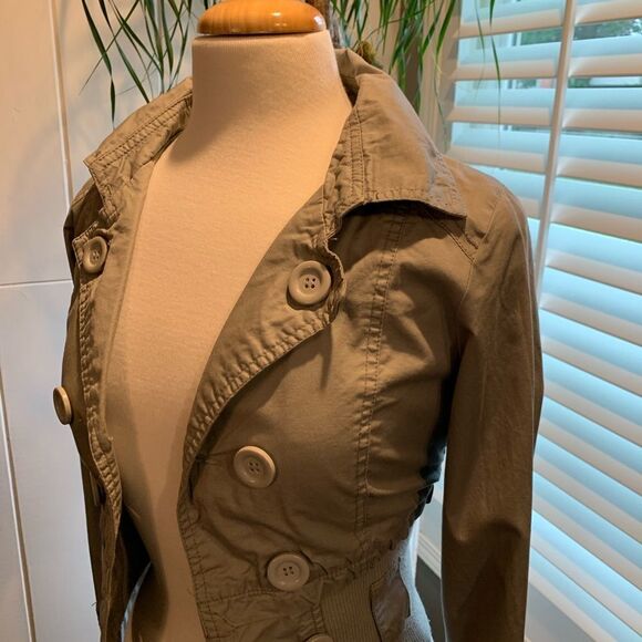 Adorable fitted jacket by Therapy - Picture 1 of 8